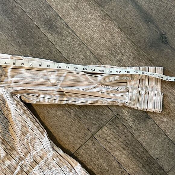 Ann Taylor Striped Button Down Blouse. Size 10. - Picture 5 of 7